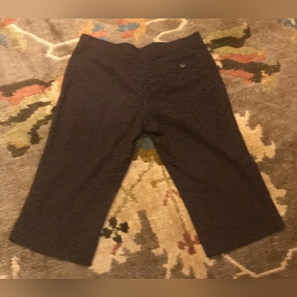 Burberry Brown Eyelet Bermuda Shorts 6 - Picture 3 of 6